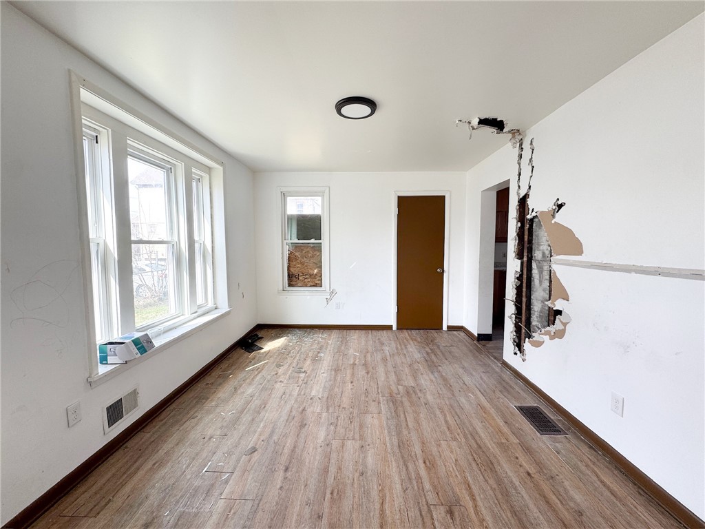 51 4th Street Rochester, NY 14609 - Photo 10 of 27