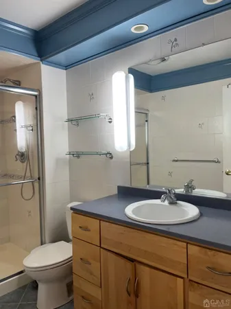 $3,950 | 3601 North Oaks Boulevard, North Brunswick, NJ 08902