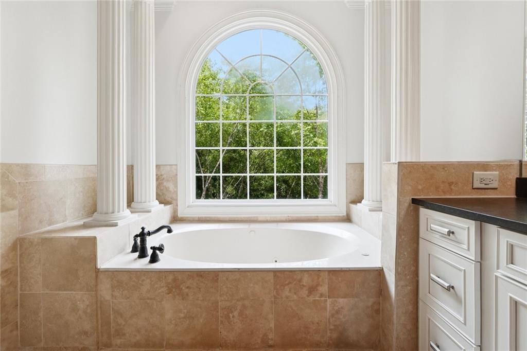 4222 Rickenbacker Way Northeast, Unit 15 Atlanta, GA 30342 - Photo 15 of 26