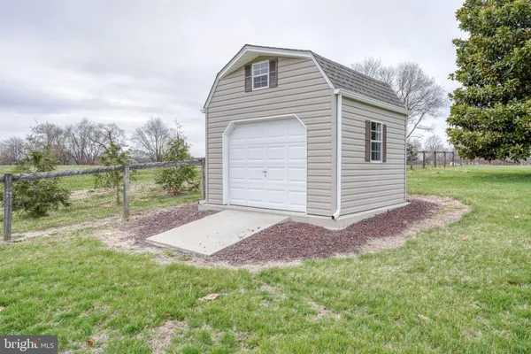 $739,000 | 2392 Hazlettville Road, Camden Wyoming, DE 19934