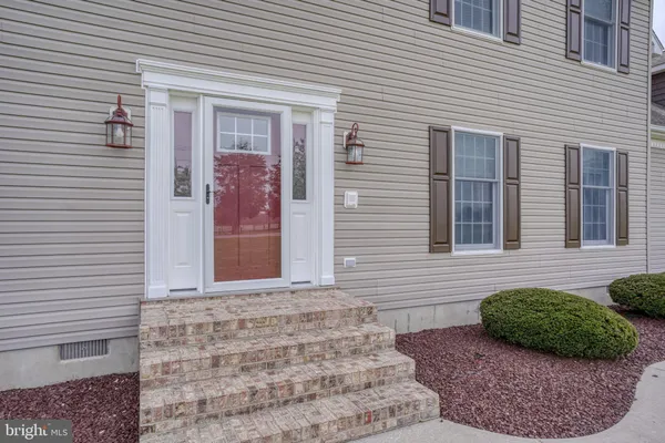 $739,000 | 2392 Hazlettville Road, Camden Wyoming, DE 19934