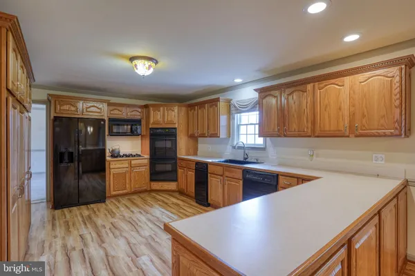 $739,000 | 2392 Hazlettville Road, Camden Wyoming, DE 19934