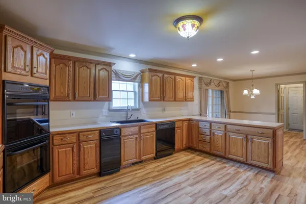 $739,000 | 2392 Hazlettville Road, Camden Wyoming, DE 19934