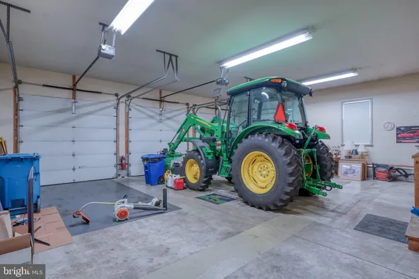 $739,000 | 2392 Hazlettville Road, Camden Wyoming, DE 19934