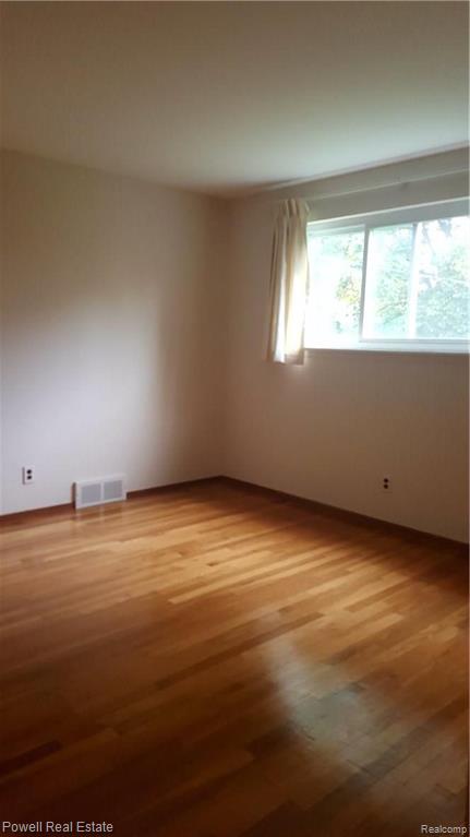 32906 Rosenbusch Drive Warren, MI 48088 - Photo 19 of 31