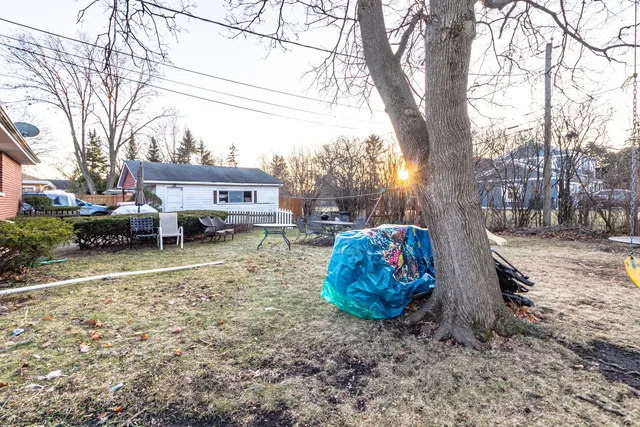 $465,000 | 1054 Broadmoor Place, Deerfield, IL 60015