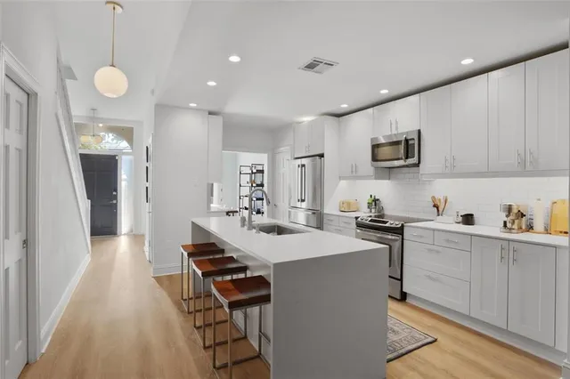 $6,000 | 3007 Constance Street, New Orleans, LA 70115