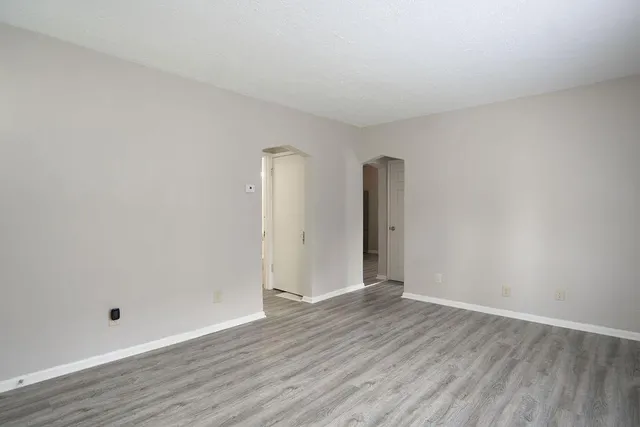 $2,199 | 1132 Farrington Street, St. Paul, MN 55117