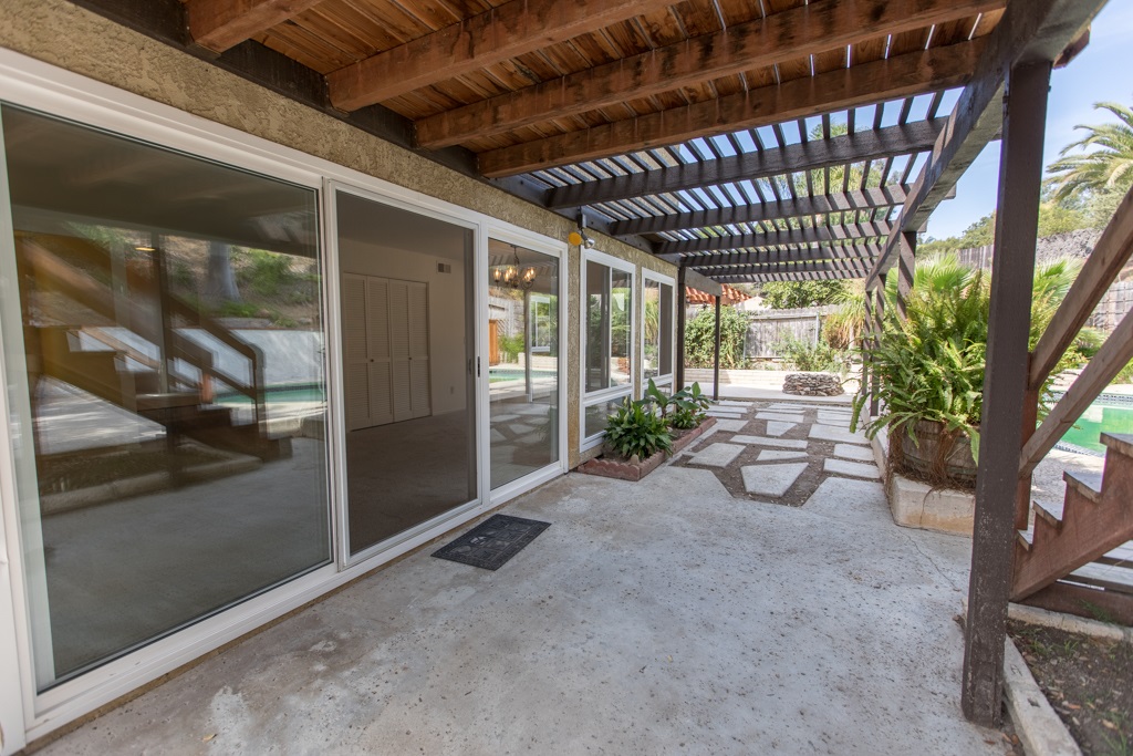 4110 Beach Bluff Road Carlsbad, CA 92008 - Photo 13 of 21 Gallery Image 13