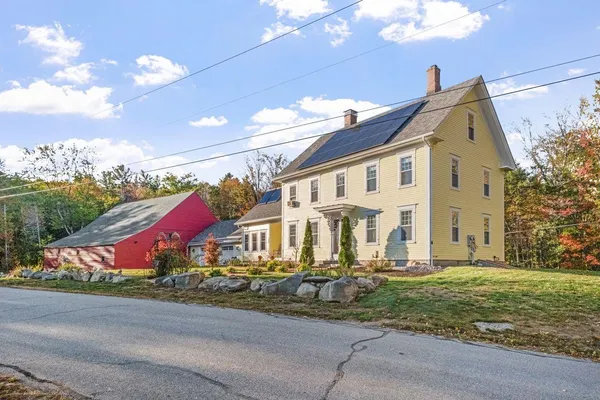 $850,000 | 431 George Road, Hebron, NH 03241