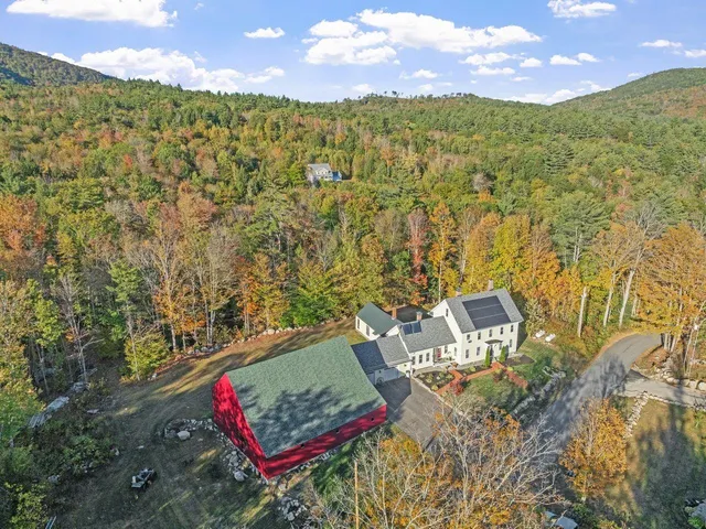 $850,000 | 431 George Road, Hebron, NH 03241