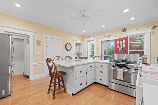 $850,000 | 431 George Road, Hebron, NH 03241