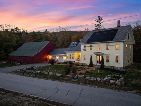 $850,000 | 431 George Road, Hebron, NH 03241