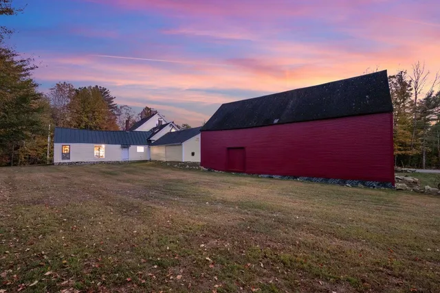 $850,000 | 431 George Road, Hebron, NH 03241