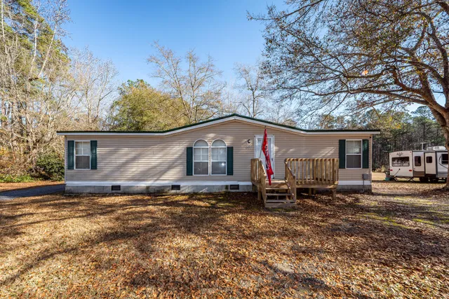 $358,000 | 650 Coral Acres Drive, Moncks Corner, SC 29461