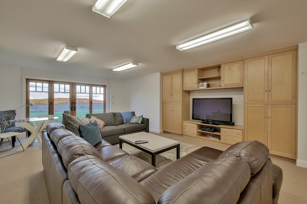 560 S Road Holden, MA 01520 - Photo 30 of 30 Gallery Image 30