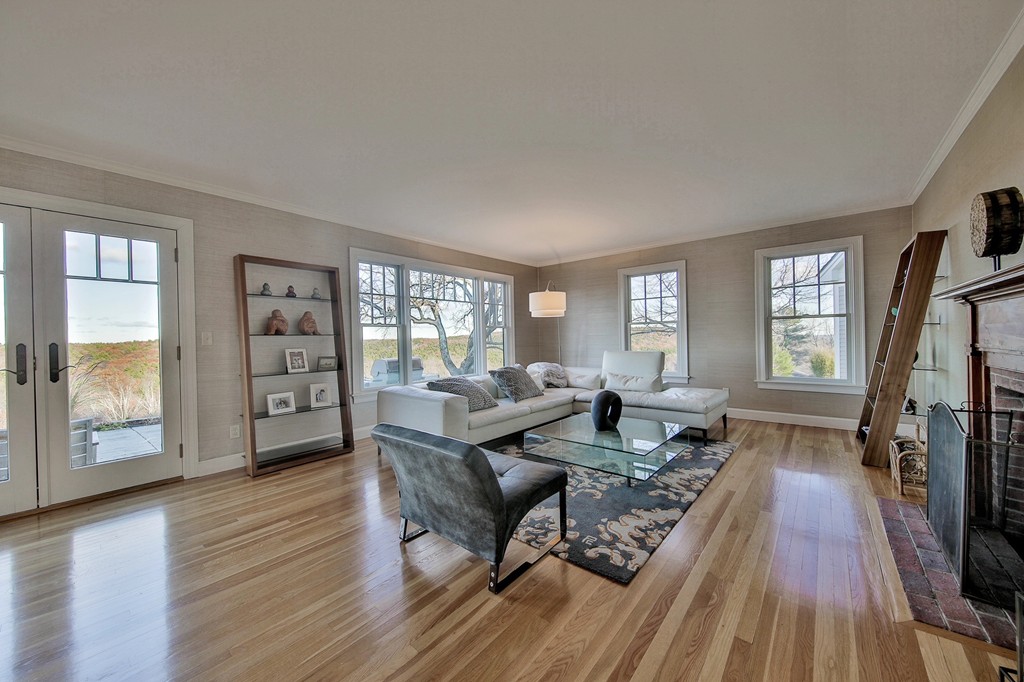 560 S Road Holden, MA 01520 - Photo 8 of 30 Gallery Image 8