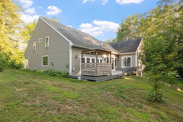$925,000 | 17 Whitehouse Farm Lane, Moultonborough, NH 03254