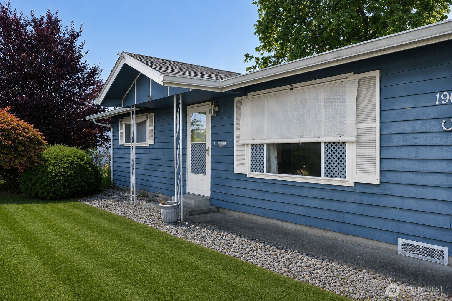 19648 105th Avenue Southeast Renton, WA 98055 - Photo 16 of 19 Gallery Image 16