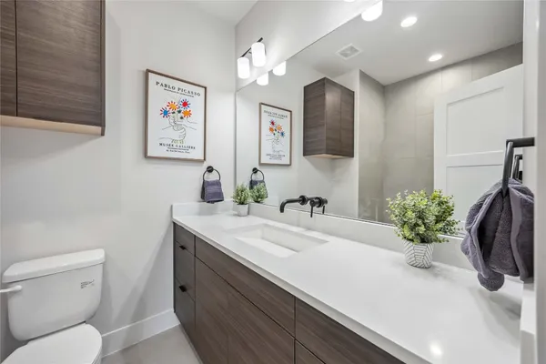 $2,450 | 303 Charlock Street, Houston, TX 77022