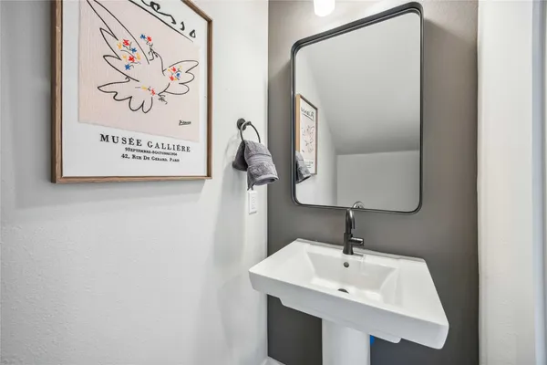 $2,450 | 303 Charlock Street, Houston, TX 77022