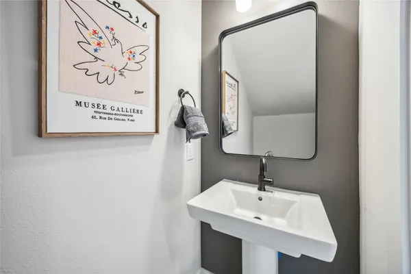 $2,450 | 303 Charlock Street, Houston, TX 77022