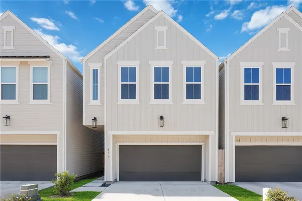 $2,450 | 303 Charlock Street, Houston, TX 77022