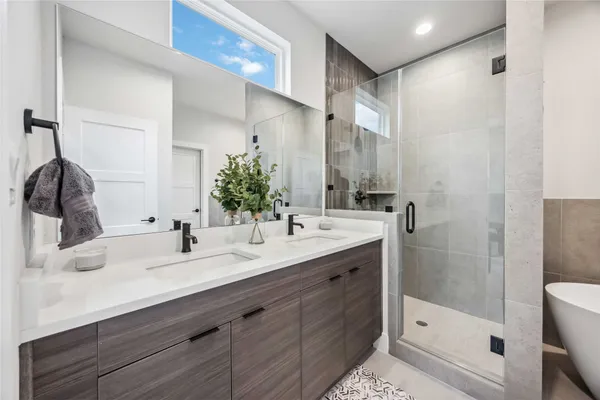 $2,450 | 303 Charlock Street, Houston, TX 77022