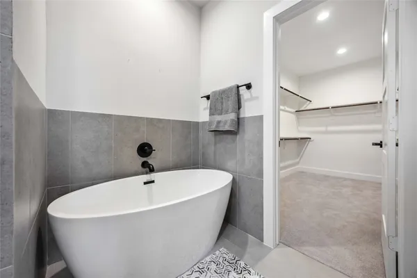 $2,450 | 303 Charlock Street, Houston, TX 77022