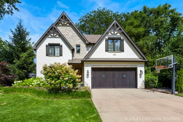 $1,825,000 | 835 South Wright Street, Naperville, IL 60540