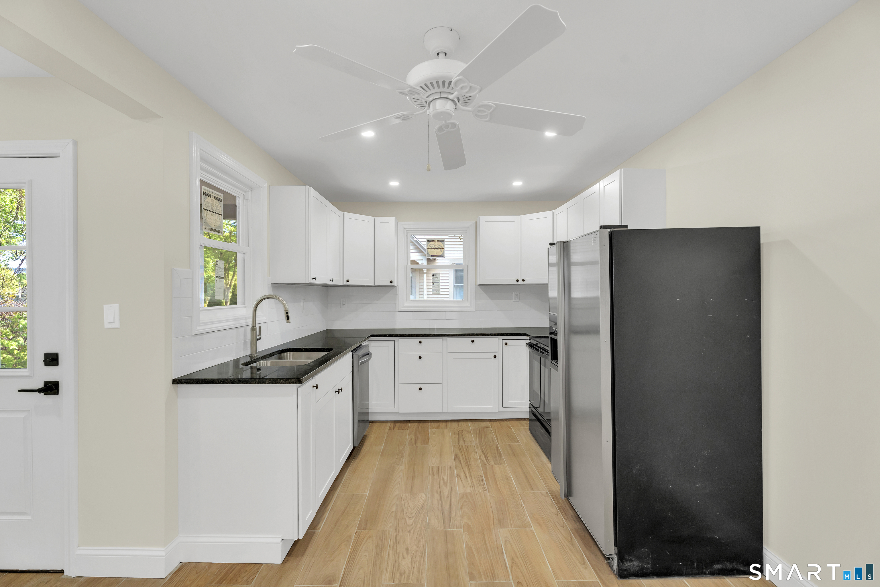 690 Prospect Street Torrington, CT 06790 - Photo 8 of 37