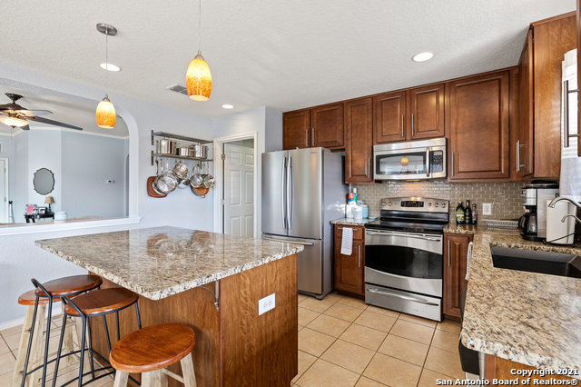 8722 Gavel Gate Converse, TX 78109 - Photo 11 of 23