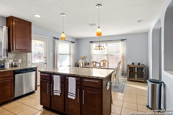 $1,695 | 8722 Gavel Gate, Converse, TX 78109