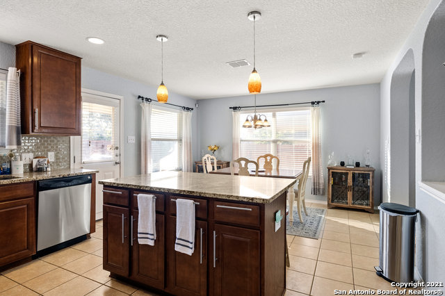 8722 Gavel Gate Converse, TX 78109 - Photo 12 of 23