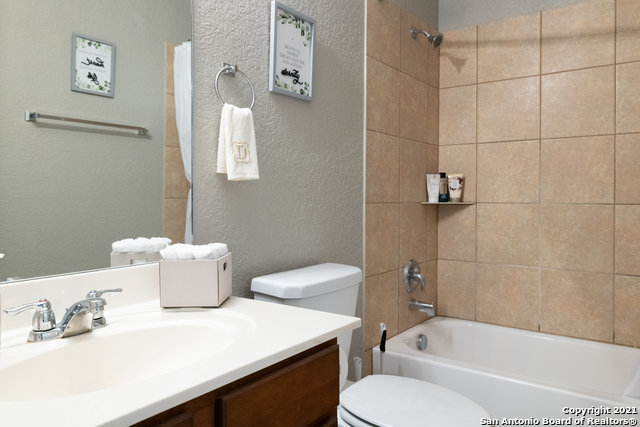 8722 Gavel Gate Converse, TX 78109 - Photo 14 of 23