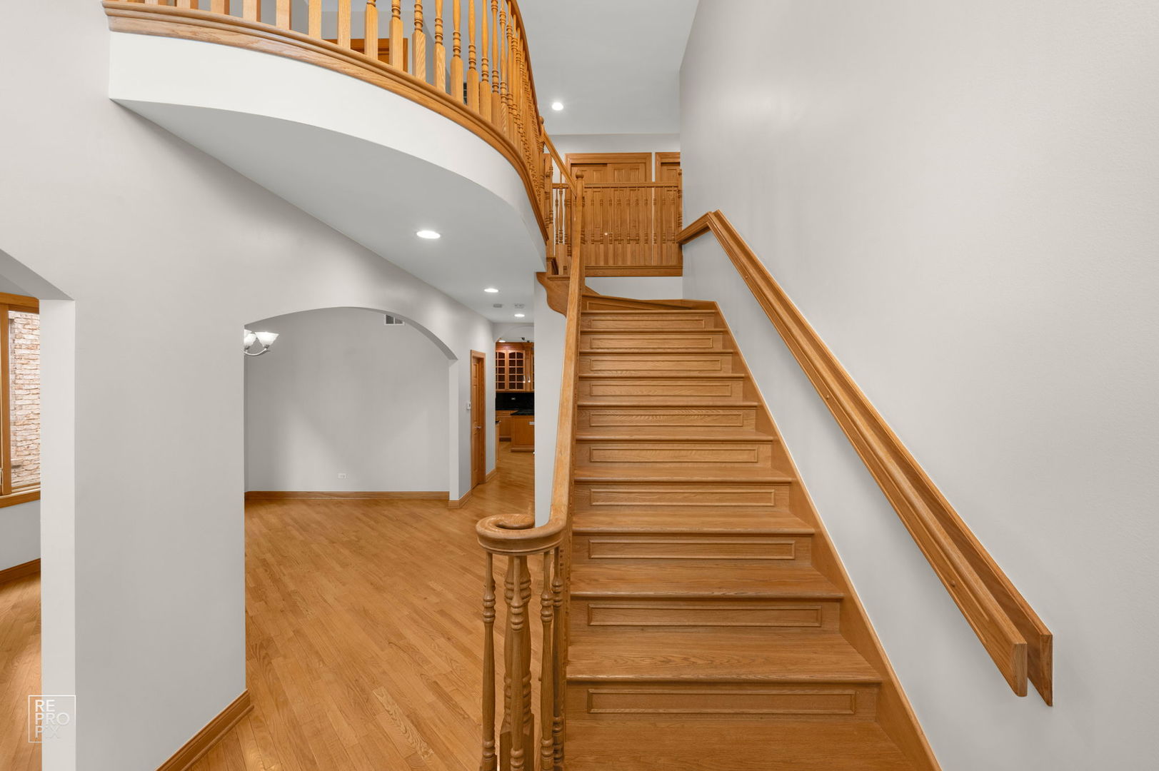 1017 Red Oak Street Addison, IL 60101 - Photo 5 of 36