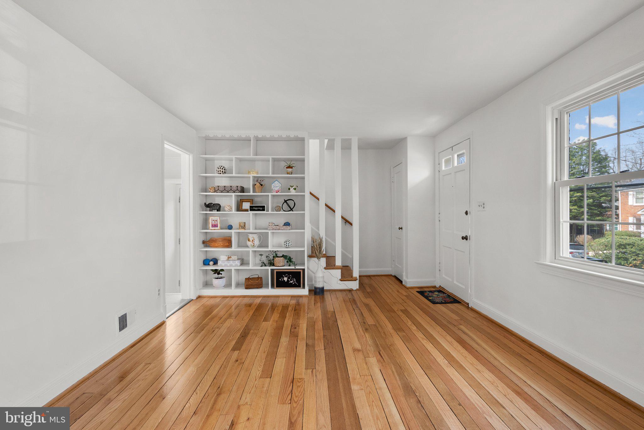 2304 Churchill Road Silver Spring, MD 20902 - Photo 5 of 30 Gallery Image 5