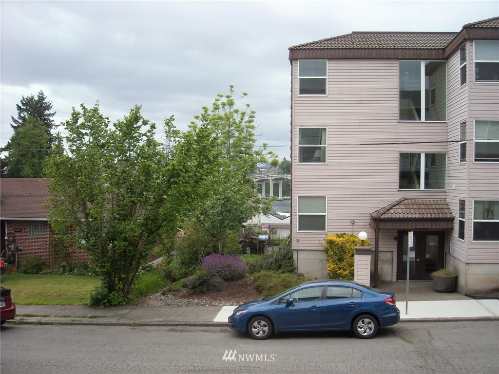 1010 Perry Avenue, Unit 103 Bremerton, WA 98310 - Photo 19 of 21 Gallery Image 19