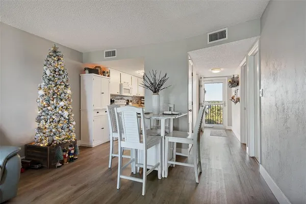 $273,000 | 3100 Ocean Shore Boulevard, Unit 405, Ormond Beach, FL 32176