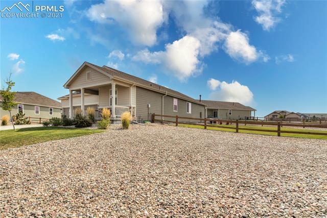 5800 Desert Inn Loop Elizabeth, CO 80107 - Photo 5 of 48 Gallery Image 5