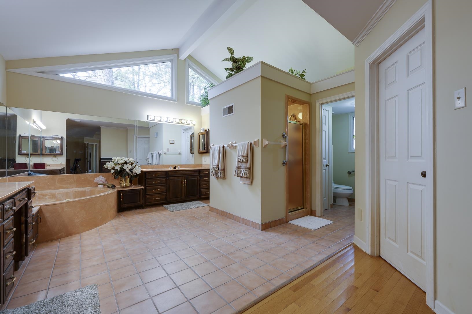 2017 Kirby Road Memphis, TN 38119 - Photo 14 of 22 Gallery Image 14