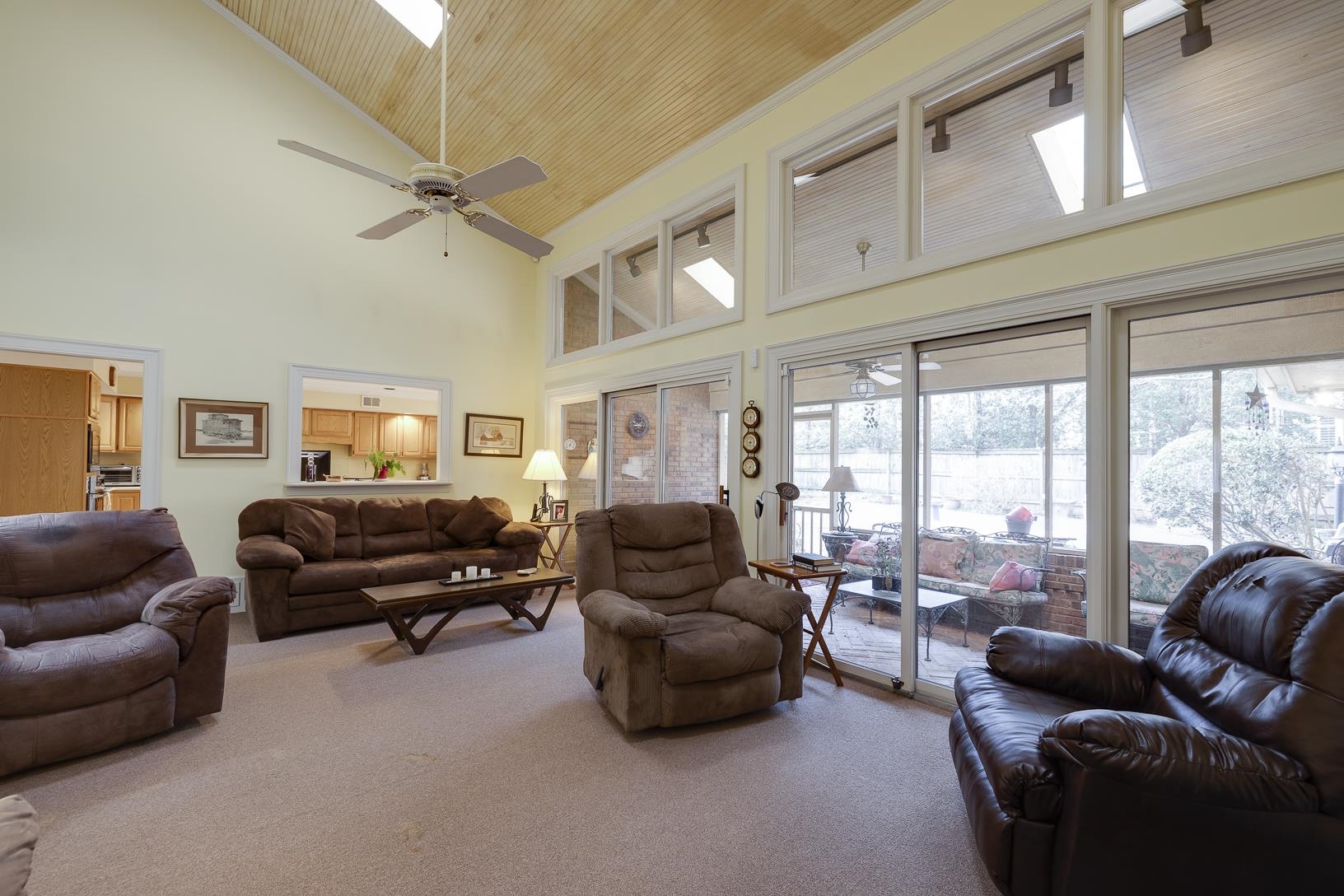 2017 Kirby Road Memphis, TN 38119 - Photo 10 of 22 Gallery Image 10