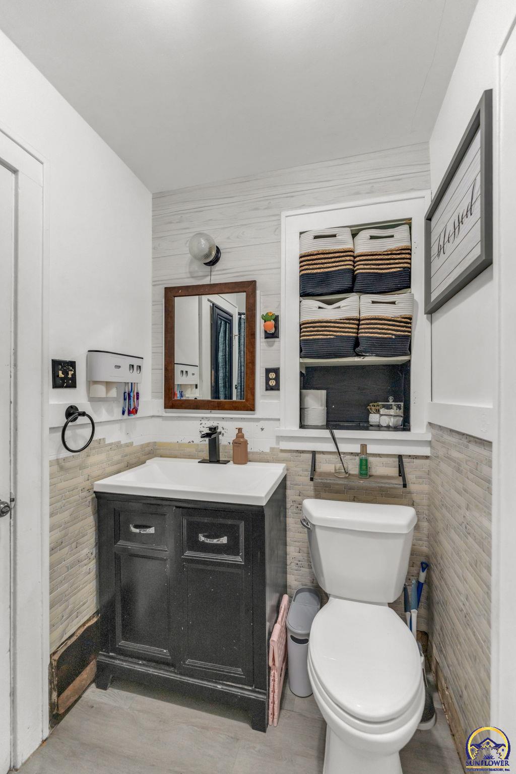 101 Southwest Fillmore Street Topeka, KS 66606 - Photo 17 of 24
