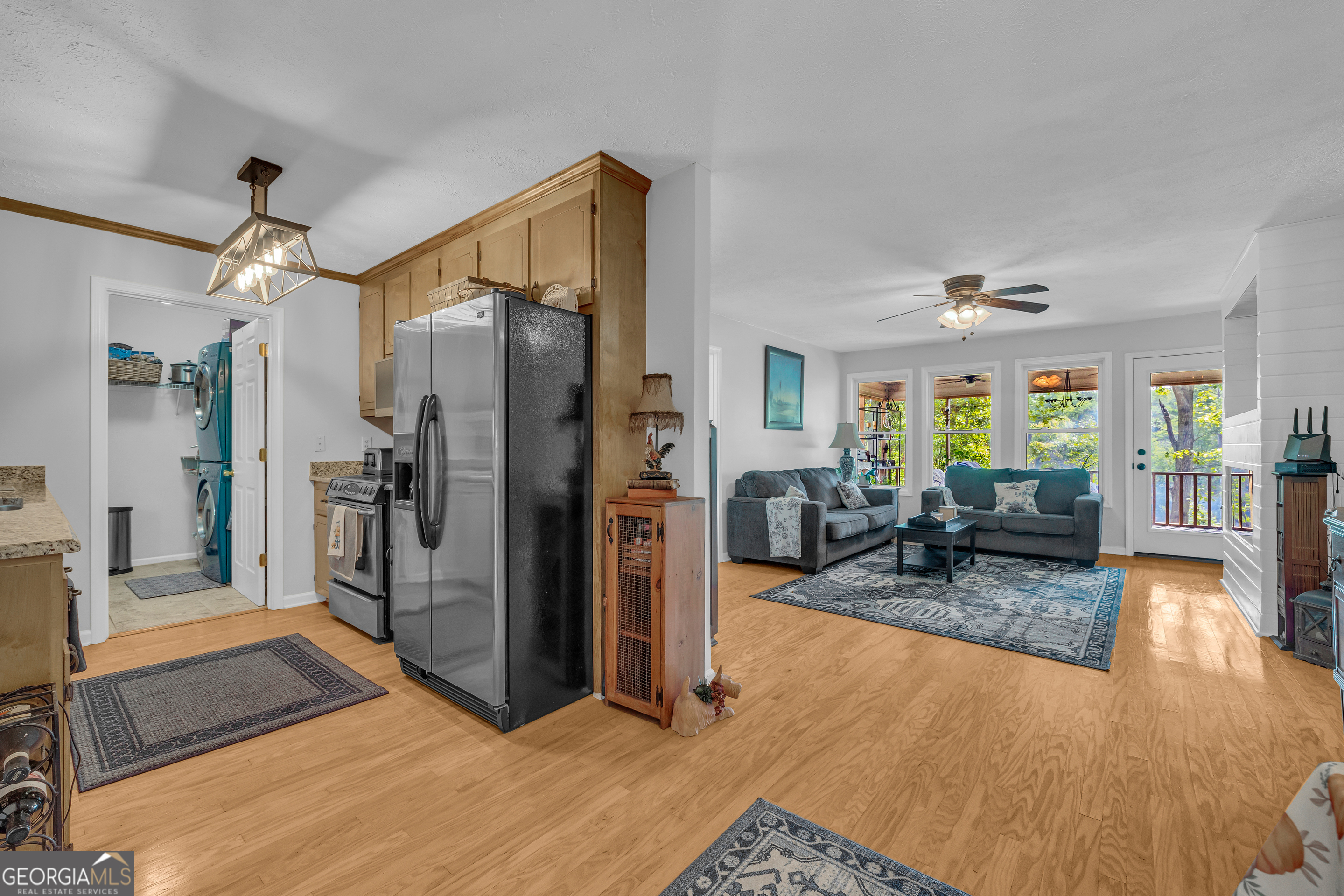 120 Breezy Point Hartwell, GA 30643 - Photo 3 of 74