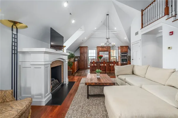 $739,000 | 1000 Chapel View Boulevard, Unit 312, Cranston, RI 02920