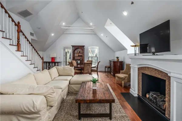 $739,000 | 1000 Chapel View Boulevard, Unit 312, Cranston, RI 02920