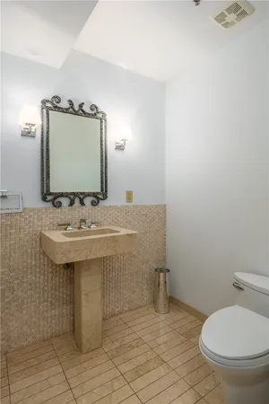 $739,000 | 1000 Chapel View Boulevard, Unit 312, Cranston, RI 02920