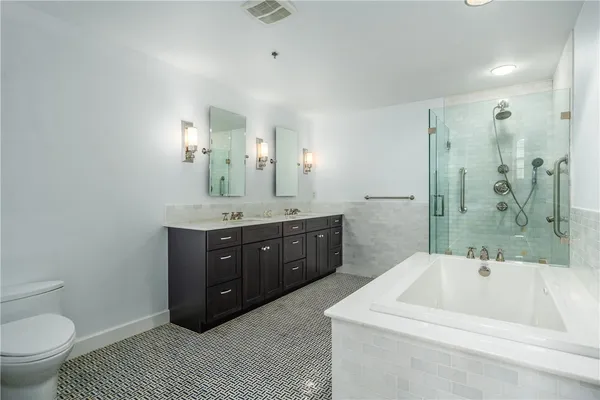 $739,000 | 1000 Chapel View Boulevard, Unit 312, Cranston, RI 02920