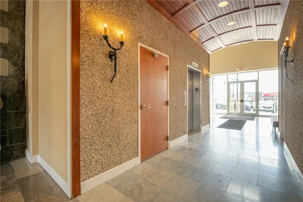 $739,000 | 1000 Chapel View Boulevard, Unit 312, Cranston, RI 02920