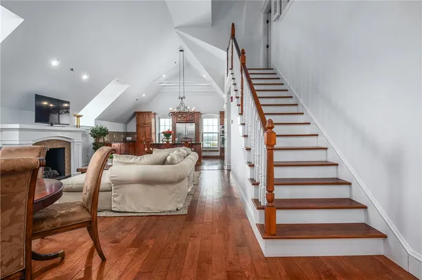 $739,000 | 1000 Chapel View Boulevard, Unit 312, Cranston, RI 02920